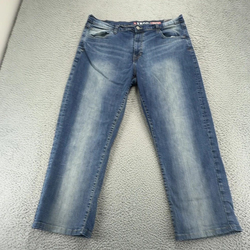 IZOD Jeans Mens 40x30 Relaxed Fit Blue Denim Straight Leg Medium Wash